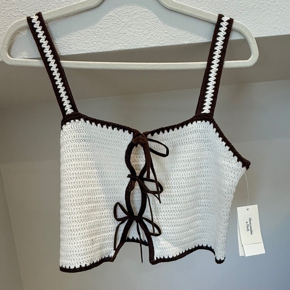 NWT Abercrombie & Fitch Crochet-Style Tie-Front Tank Brown / Cream (Size S) - Picture 5 of 7